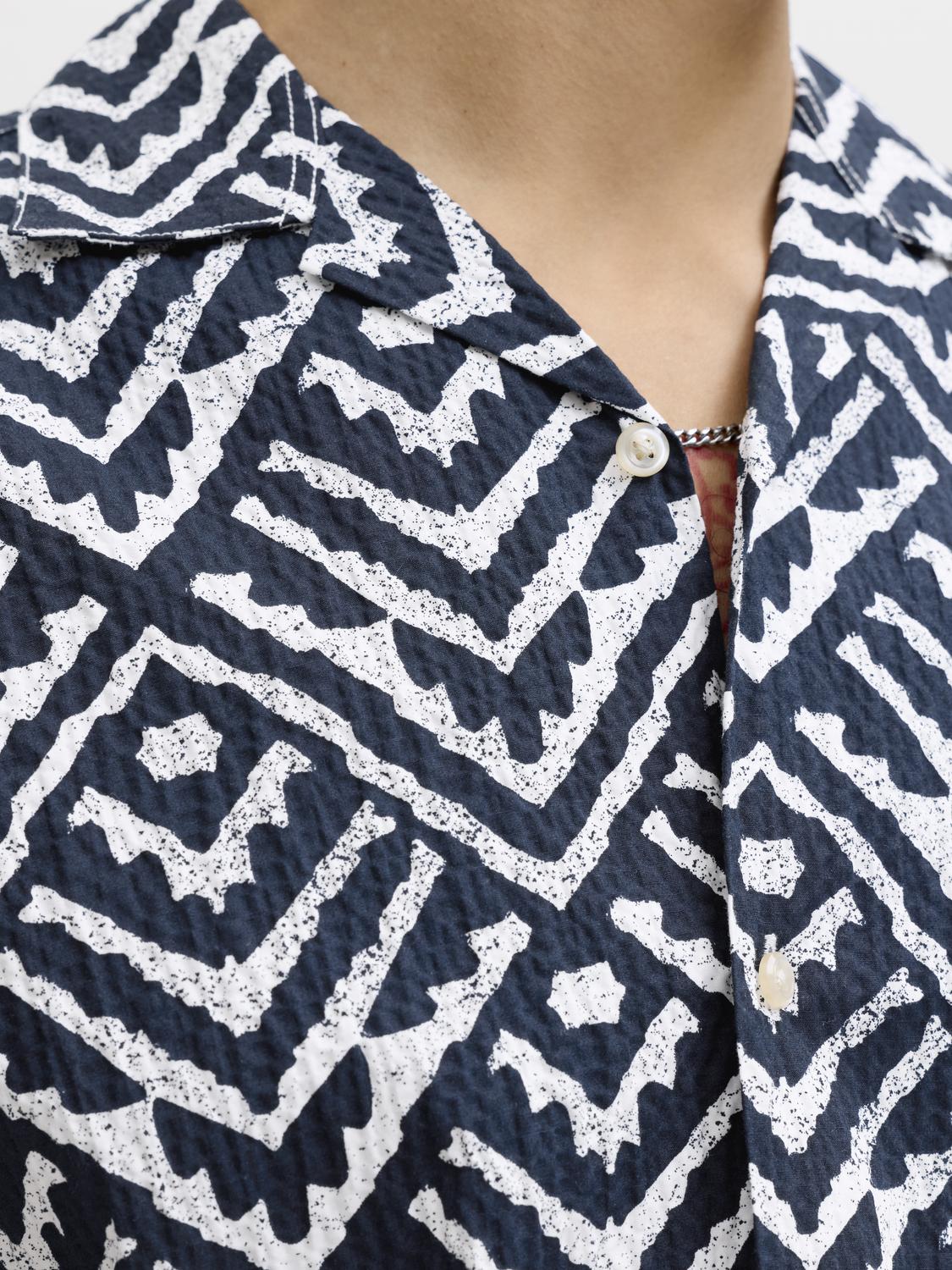 model_shot-detail